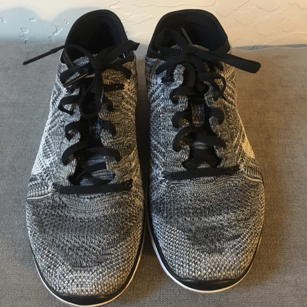 Nike women’s free TR fly knit running trainers